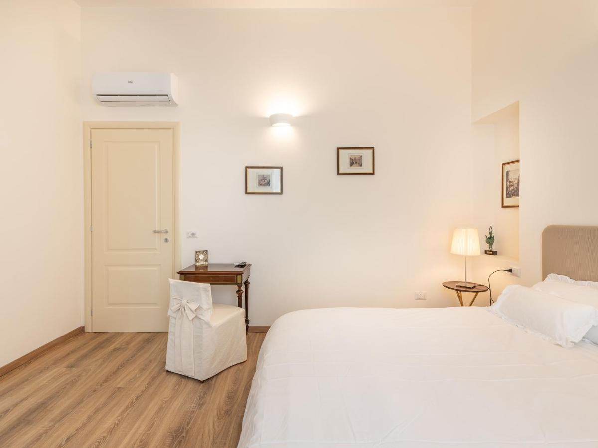 B&B Palazzo Merello Κάλιαρι Εξωτερικό φωτογραφία